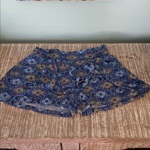 Zoe & Rose Band of Gypsies Shorts. Size L.